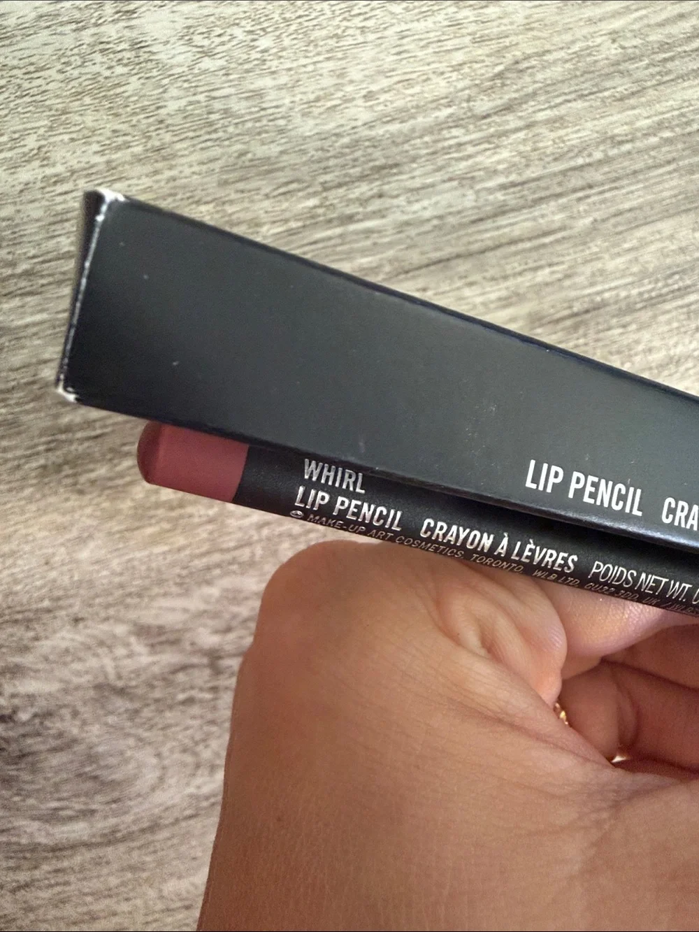 MAC Cosmetics Lip Pencil in Warm Berry Red - Smooth Lip Liner